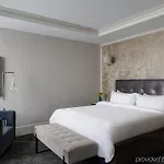 Hotel Marriott East Side