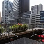 Roger Smith Hotel 3*