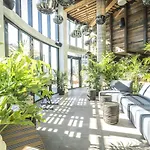 Hotel Made 4*