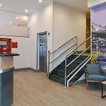 Hotel Red Lion And Brooklyn