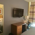 Hotel Days By Wyndham Brooklyn Crown Heights 2*