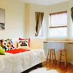 Triplex Townhouse With Outdoor Area