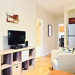 Triplex Townhouse With Outdoor Area