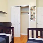 2 Bedroom Flat Modern Decor