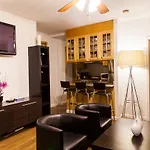 Elizabeth Street Apt 3