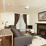 East 37Th Street Apt 1R