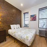 Mott Street Apt 1A
