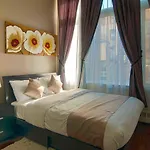 East 37Th Street & Lexington Ave. Apt 2R