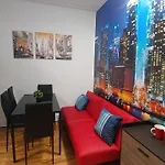 Great View Midtown East 2Br Apt