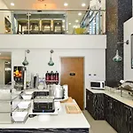 Best Western Plus Laguardia Airport Hotel