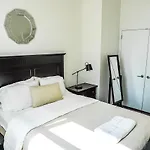 Amazing Apartment- Walking Distance To Times Sq