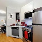 Stunning 2 Bed 2 Bath Ues Apartment Close To Museums