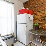 Private Room In Hells Kitchen
