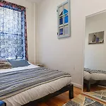 Private Room In Hells Kitchen