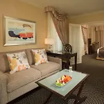 Excelsior Hotel 3*