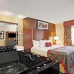 Ramada By Wyndham Staten Island 3* New York