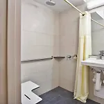 Brooklyn Motor Hotel