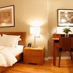 Sanctuary Nyc Retreats Guest house New York