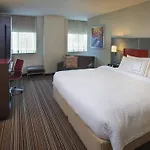 Courtyard By Marriott Manhattan/herald Square