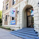 Flushing Ymca Hostel *