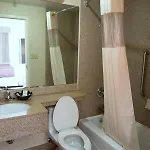 Days By Wyndham Jamaica / Jfk Airport Hotel