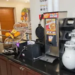 Hotel Days By Wyndham Jamaica / Jfk Airport
