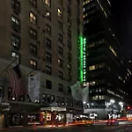 Hotel Roger Smith 3*
