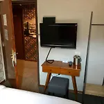 Mimosa Hotel
