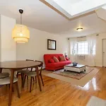Oasis Apartment Near Malcolm Blvd