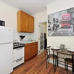 Cozy 1Bed Apt Near Central Park