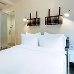 Gowanus Inn & Yard