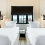 Gowanus & Yard Hotel 3*