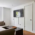 Bright, Spacious 3Br/2Ba In East Village, Great For Groups And Families!