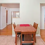Corporate Suites On Upper East Side Apartment
