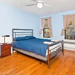 Corporate Suites On Upper East Side Apartment *