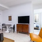 Lovely Suites At Wall Street By Sonder