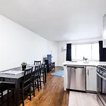 New Spacious 5Bd/2Ba Duplex W/ Patio 5 Mins To Nyc