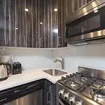 Luxury 2Bed/1Bath Apt At Murray Hill