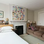 Hoyt Townhouse II By Onefinestay