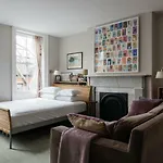 Hoyt Townhouse II By Onefinestay