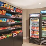 La Quinta & Far Rockaway - 2*