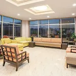 La Quinta & Far Rockaway - Hotel New York