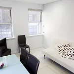 Un Central Place