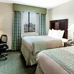 Royal Hotel 2*
