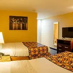 Hotel Elmhurst 3*