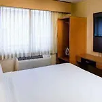 Redford Hotel 3*