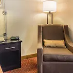 Comfort Inn & Suites Laguardia Airport