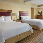 Marriott East Side Hotel 4*