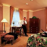 The Roosevelt 4*