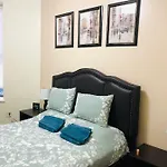 Modern 2 Bedroom Apartment Nyc